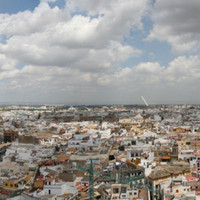 sevilla from atop tower.jpg
